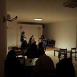Esibizione musicale all'interno dell'Associazione